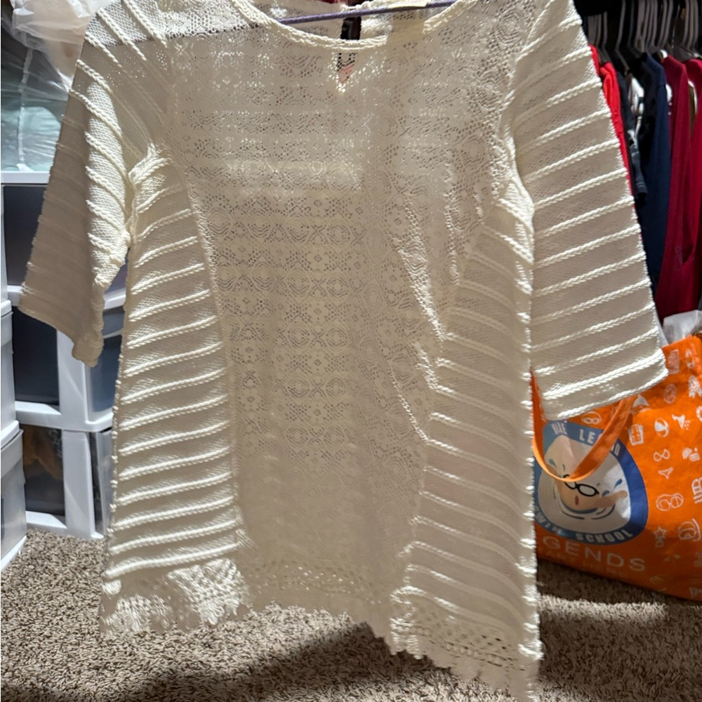 Kids sweater. Worn a few times. In good condition